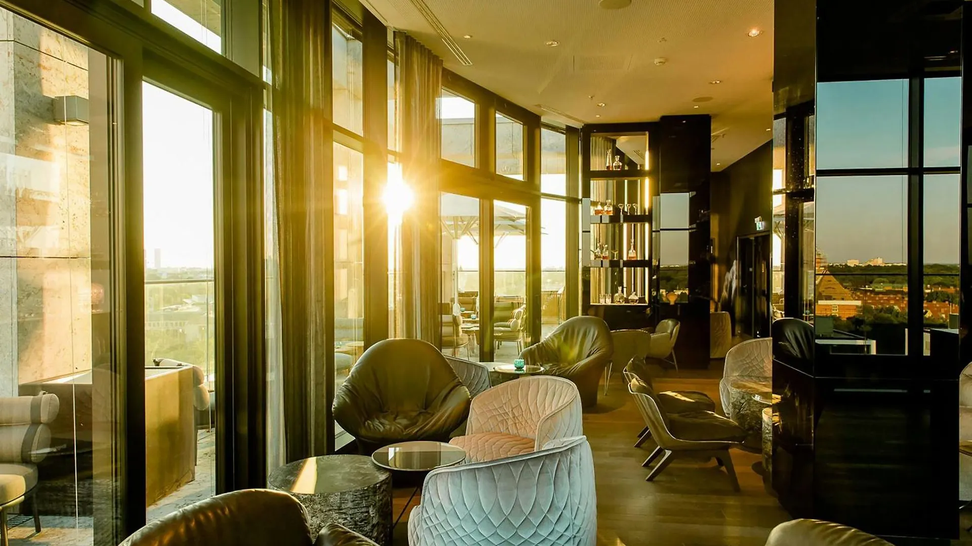 Nahe dem Siegestor übernachten: 8 Budget-Hotels verglichen
