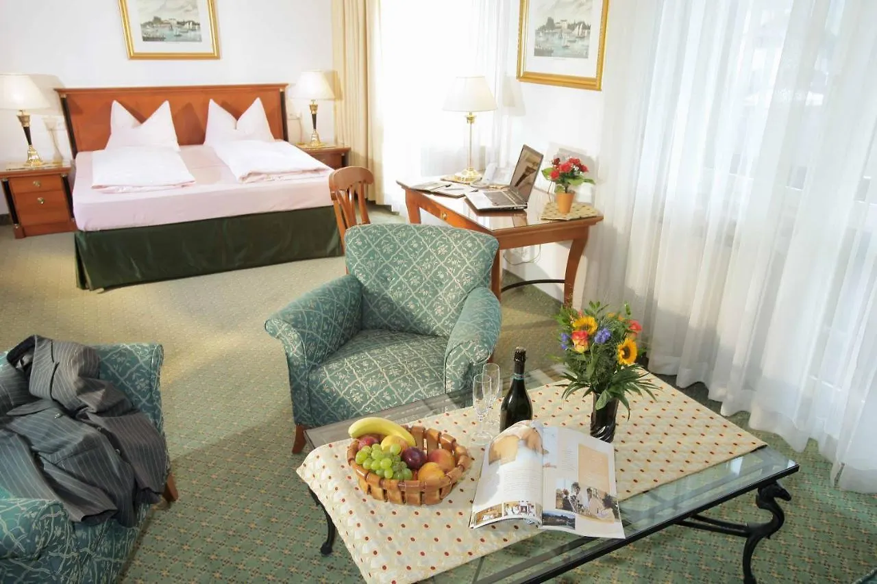 4 Zentrale Hotels am Frillensee in Inzell im Vergleich