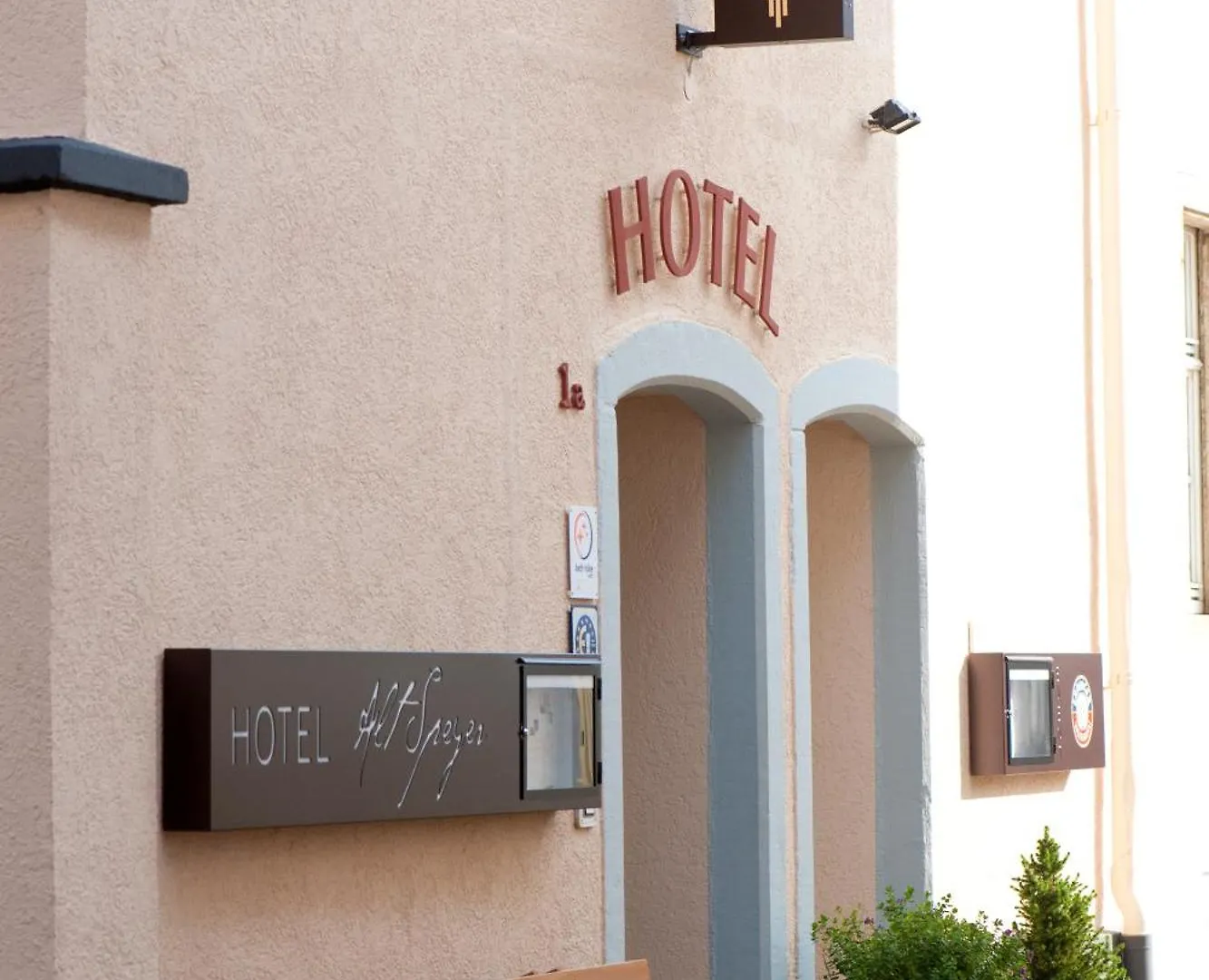Am Hockenheimring übernachten: 4 zentrale Hotels verglichen